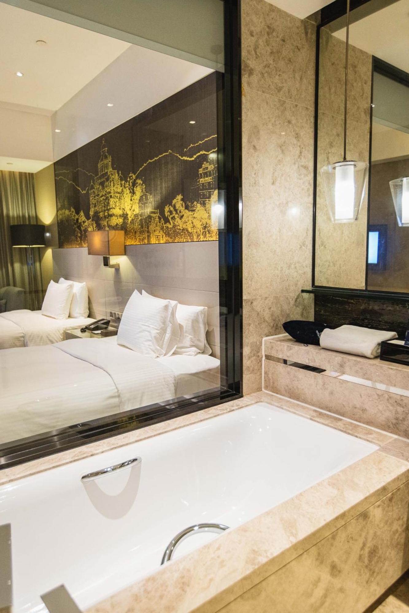 Hotel Wanda Realm Jiangmen Exterior foto