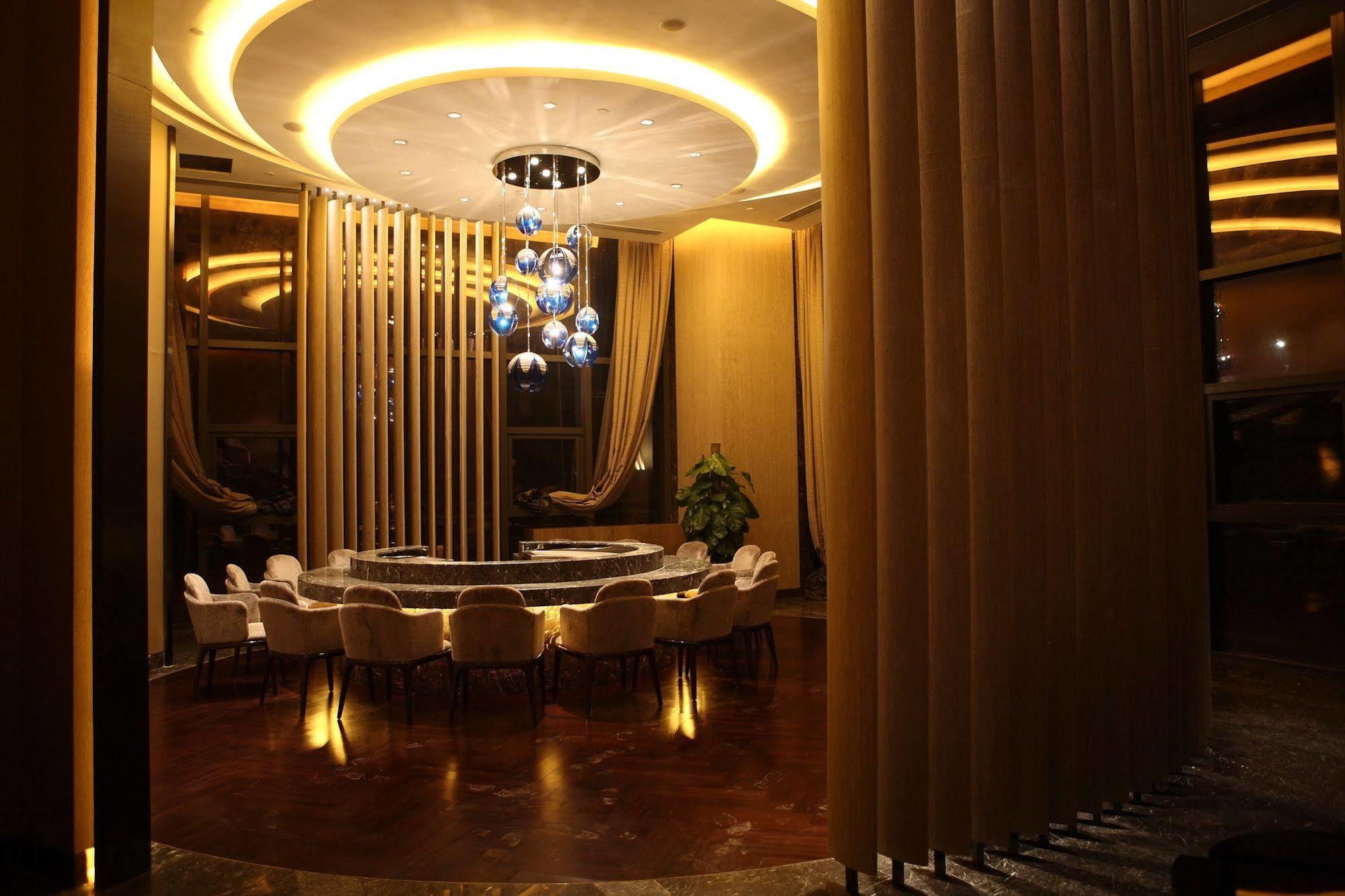 Hotel Wanda Realm Jiangmen Exterior foto